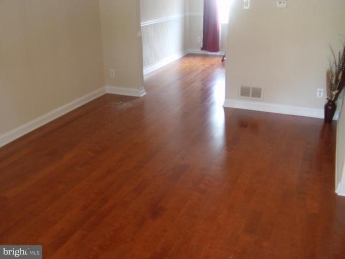 310 Stemmers Run Road Essex, MD 21221 - Photo 3 of 21 Living Room