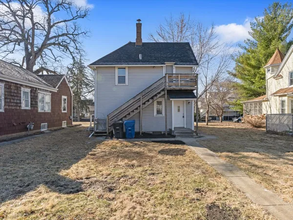 $149,900 | 2413 11th Avenue, Moline, IL 61265