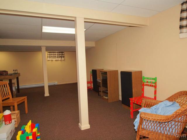 4125 Ross Road Bethlehem, PA 18020 - Photo 26 of 34 Gallery Image 26