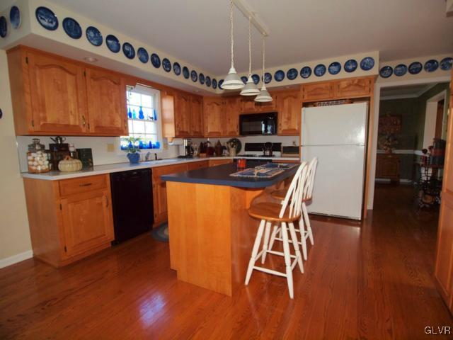 4125 Ross Road Bethlehem, PA 18020 - Photo 3 of 34 Gallery Image 3