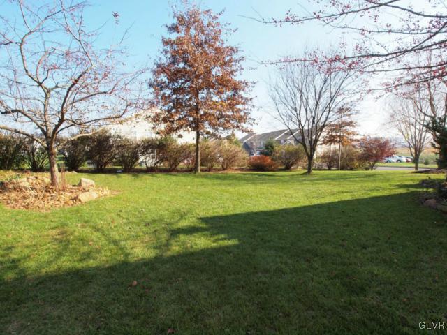 4125 Ross Road Bethlehem, PA 18020 - Photo 33 of 34 Gallery Image 33