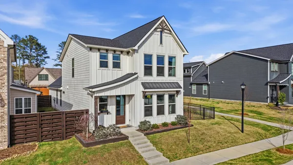 $615,000 | 8105 Honeycomb Lane, Chattanooga, TN 37421