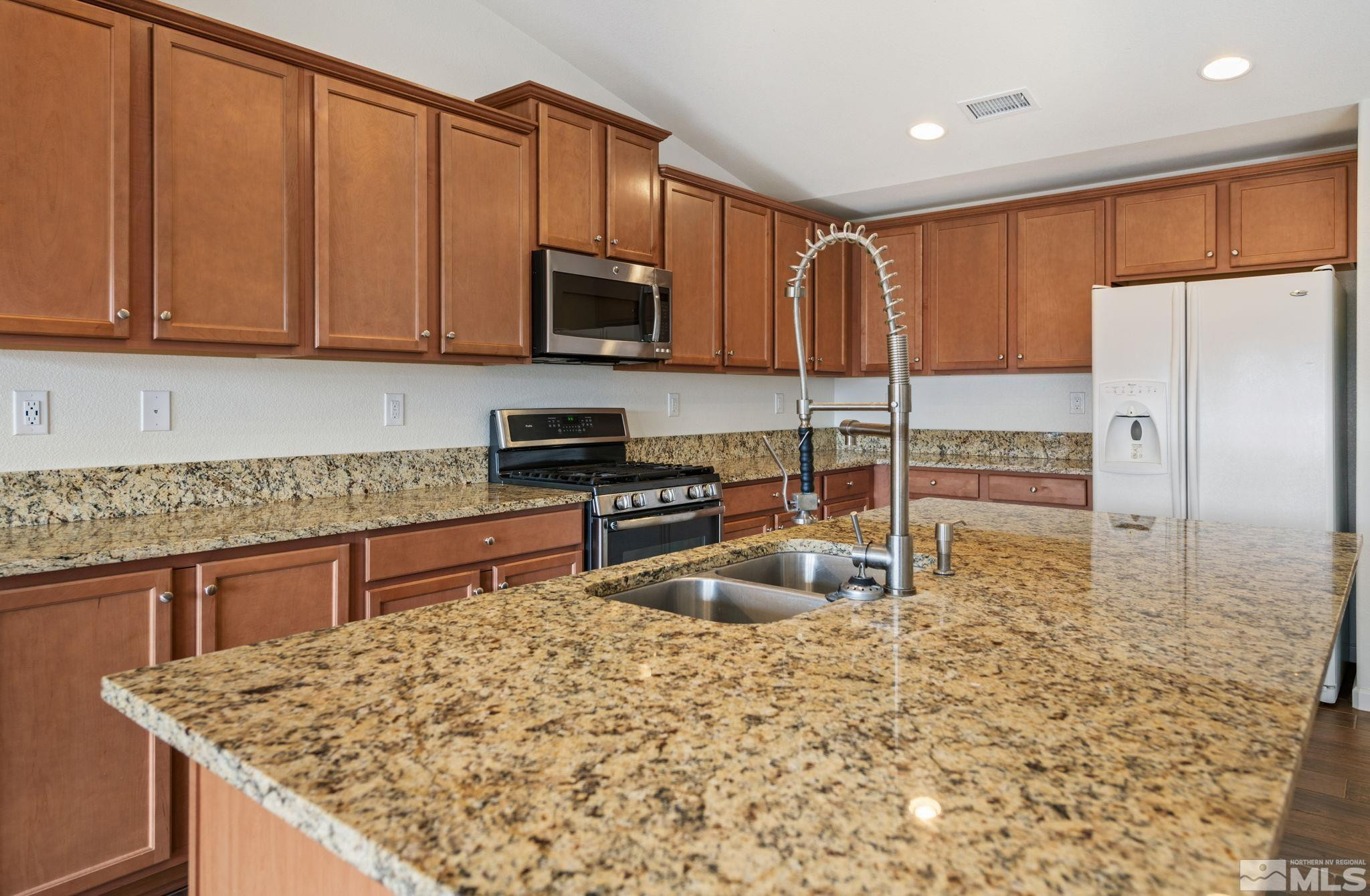 127 Deerfield Road Dayton, NV 89403 - Photo 15 of 39 Photo 15