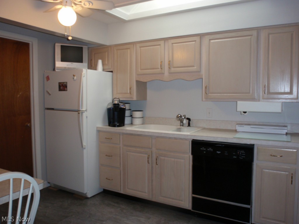 8959 West Ridge Road, Unit A Elyria, OH 44035 - Photo 6 of 14 Gallery Image 6