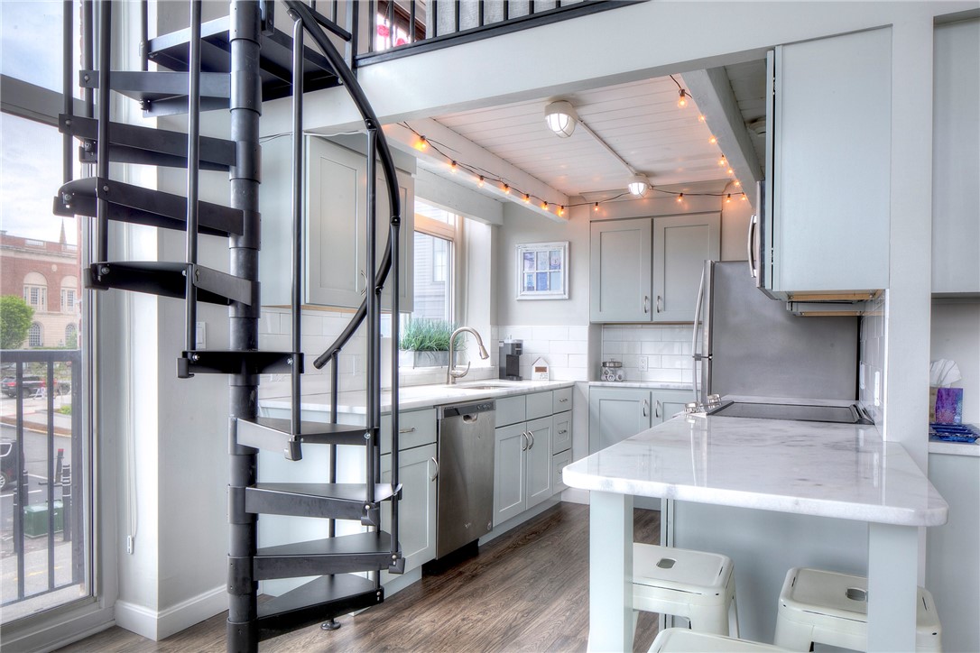 1 Commercial, Unit 38A Newport, RI 02840 - Photo 5 of 29