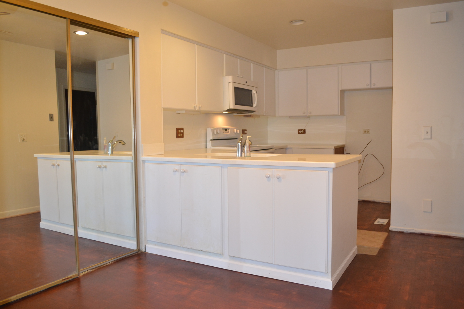 2510 Yarrow Lane Rolling Meadows, IL 60008 - Photo 6 of 29