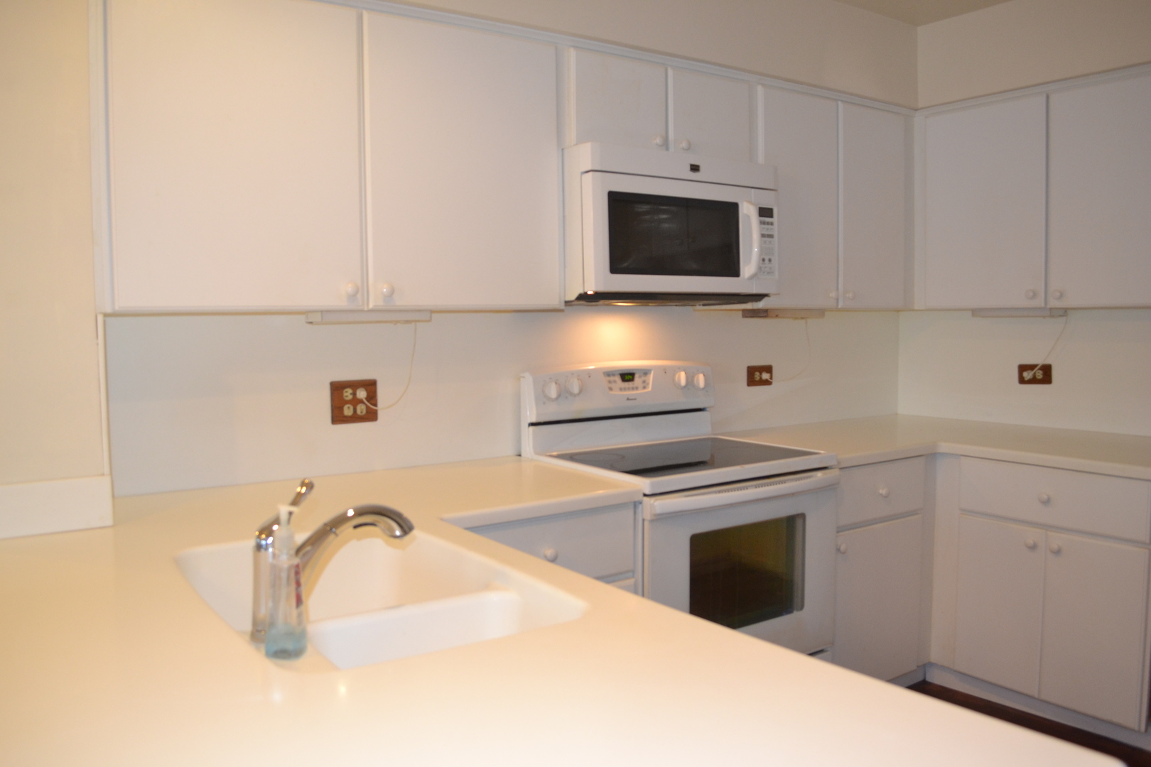 2510 Yarrow Lane Rolling Meadows, IL 60008 - Photo 7 of 29