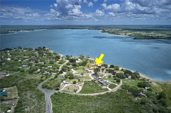 $769,000 | 105 Knoll Trail, Sandia, TX 78383
