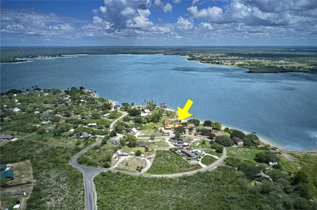 $769,000 | 105 Knoll Trail, Sandia, TX 78383
