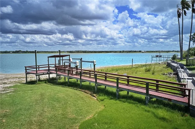 $769,000 | 105 Knoll Trail, Sandia, TX 78383