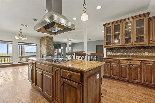 $769,000 | 105 Knoll Trail, Sandia, TX 78383