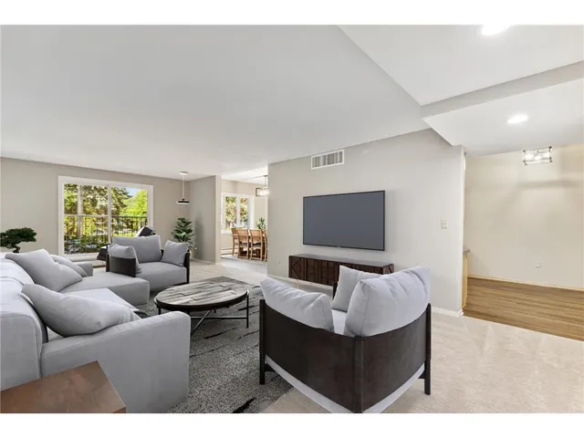 $233,000 | 3412 Oak Ridge Road, Unit 108, Minnetonka, MN 55305