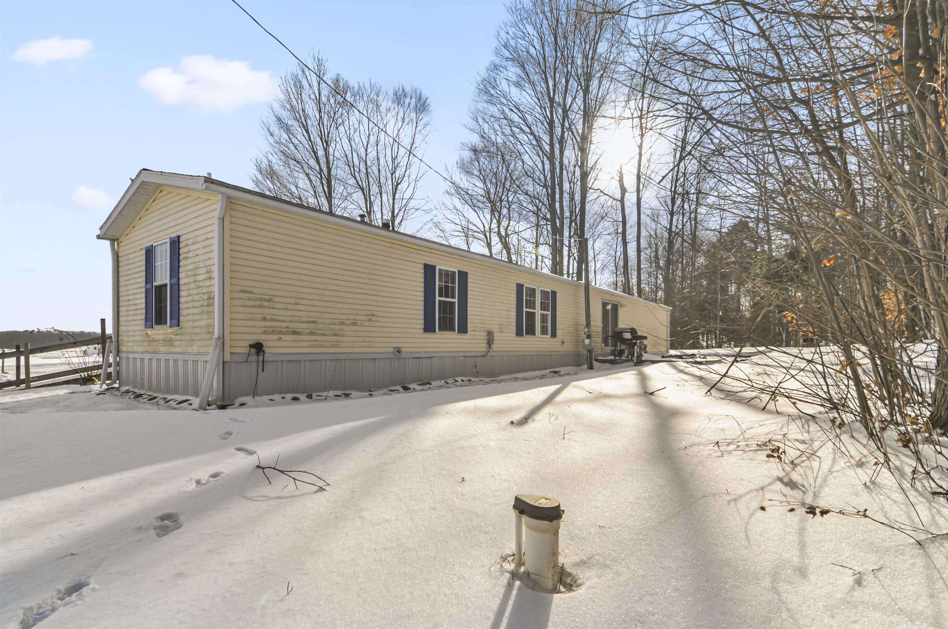 9650 South 41 Road Cadillac, MI 49601 - Photo 38 of 45 1941745-f5ae6872-63c9-4fa0-a1d3-5935fe7fdff6.JPG