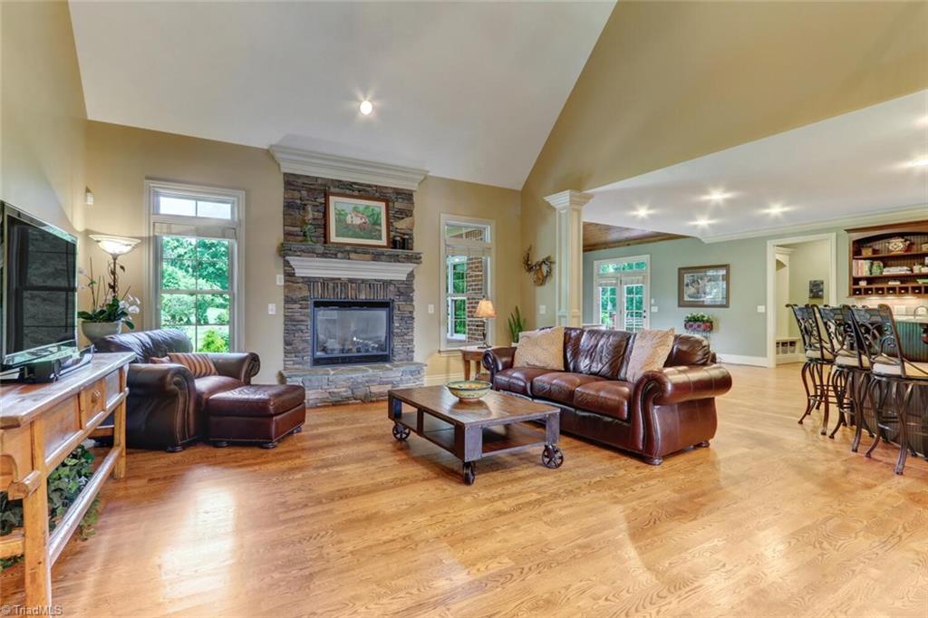 6314 Nesting Way Oak Ridge, NC 27310 - Photo 4 of 50