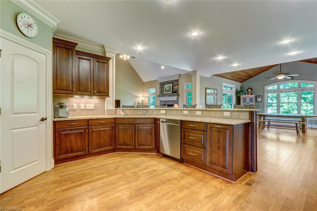 6314 Nesting Way Oak Ridge, NC 27310 - Photo 10 of 50