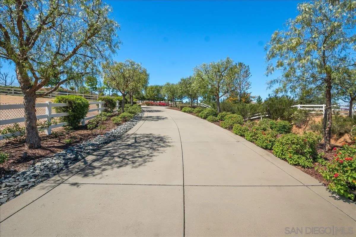 2736 Ortega Road Ramona, CA 92065 - Photo 4 of 72