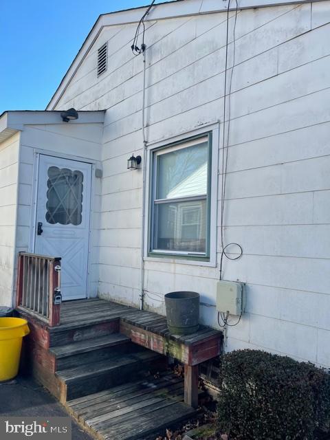 210 Clamer Road Ewing, NJ 08628 - Photo 7 of 8 Left Side Entrance
