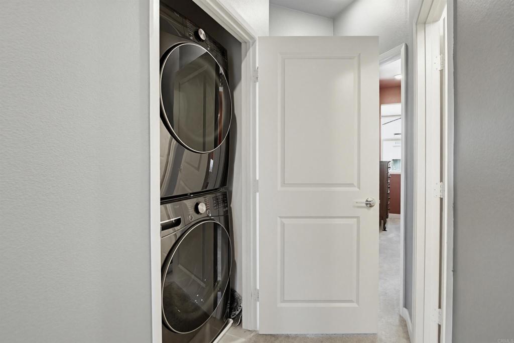 437 Jupiter Escondido, CA 92025 - Photo 31 of 44 Laundry