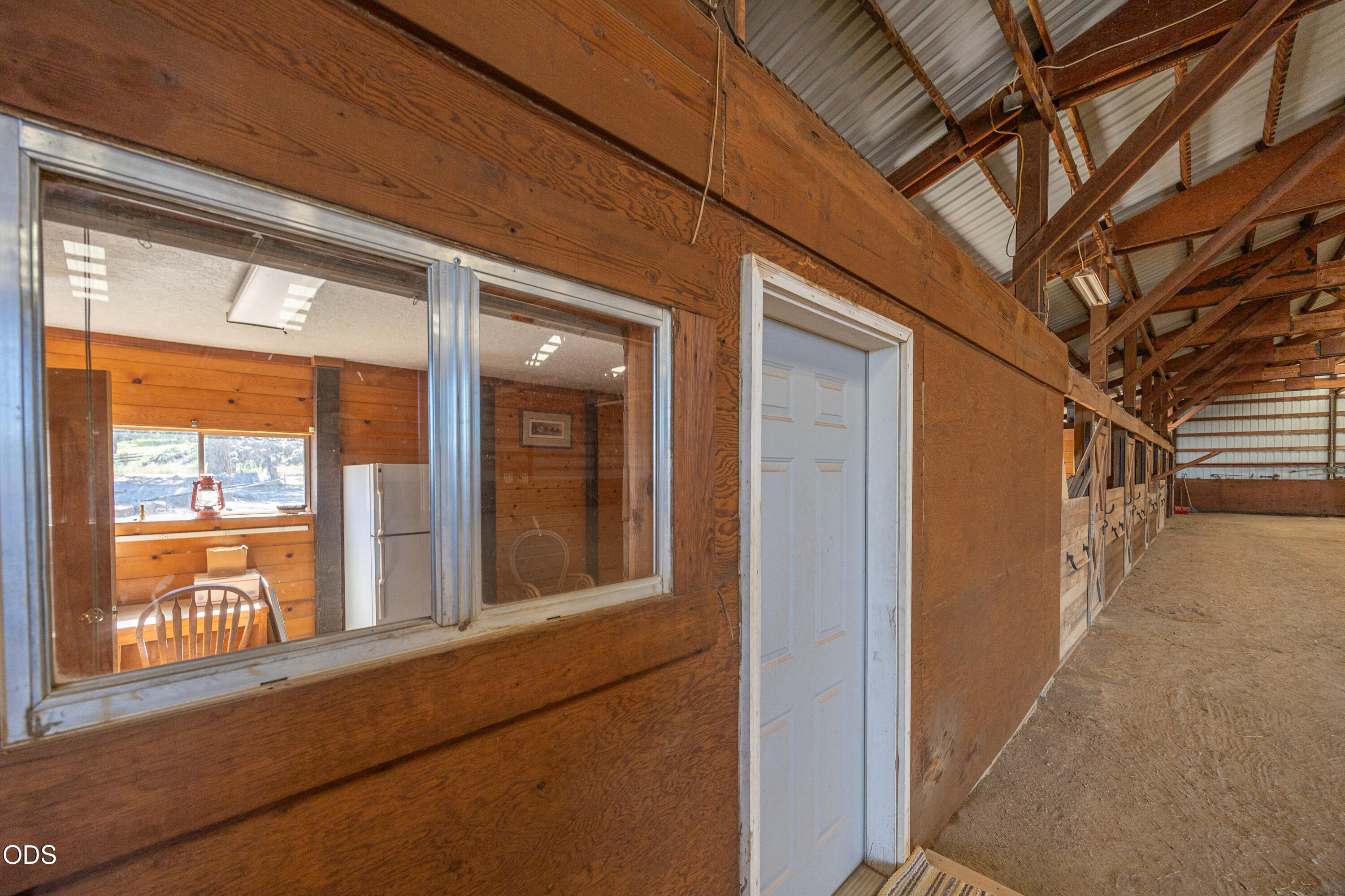 60266 Tekampe Road Bend, OR 97702 - Photo 36 of 56