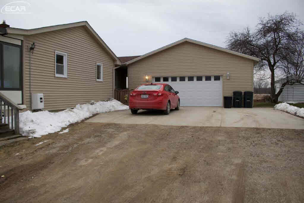 7368 Morrish Road Swartz Creek, MI 48473 - Photo 14 of 15 21398235-13.JPG