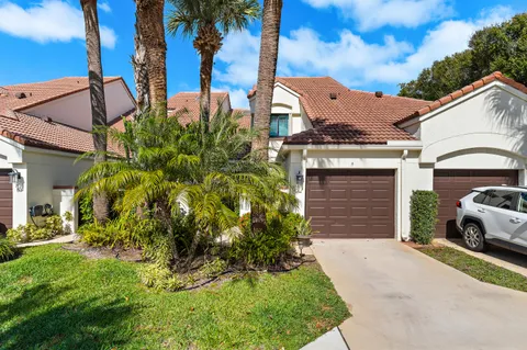 $599,900 | 703 Sea Oats Drive, Unit C4, Juno Beach, FL 33408