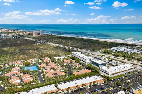$593,000 | 703 Sea Oats Drive, Unit C4, Juno Beach, FL 33408