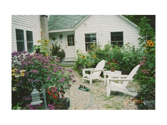 8 Red Gate Lane Meredith, NH 03253 - Photo 1 of 1 Gallery Image 1
