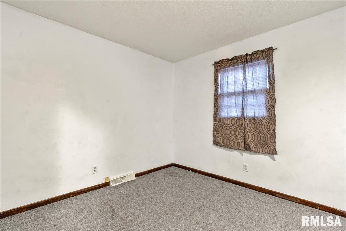 3005 Sherborn Road Springfield, IL 62702 - Photo 15 of 26
