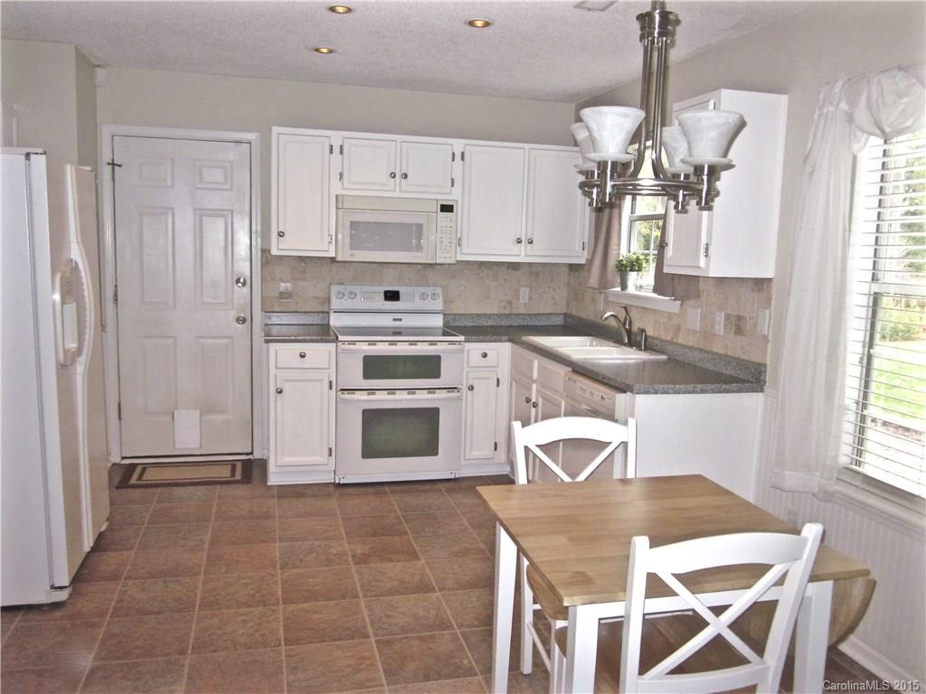9237 Cedar River Road Huntersville, NC 28078 - Photo 6 of 22 Gallery Image 6