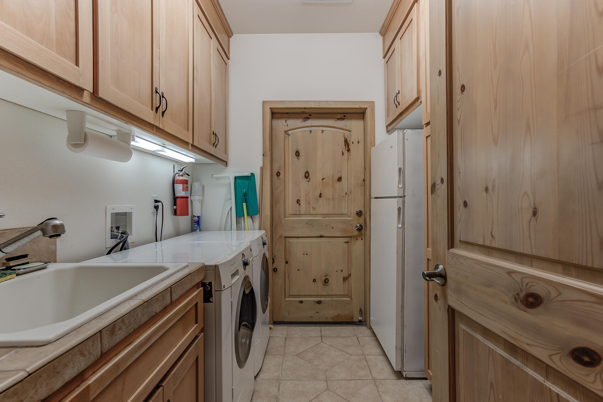 2490 Goose Ranch Road Lewiston, CA 96052 - Photo 15 of 38 a utility room with dryer and washer