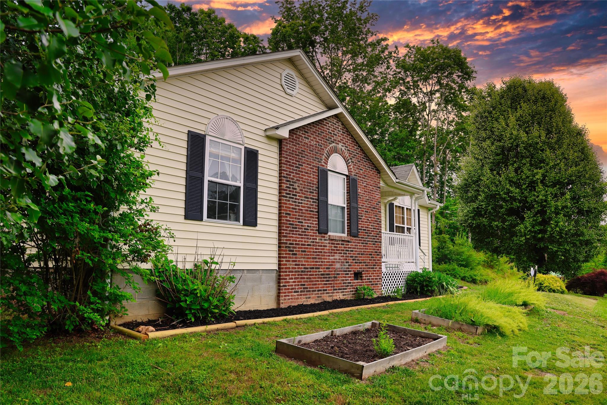 1798 New Stock Road Weaverville, NC 28787 - Photo 3 of 26