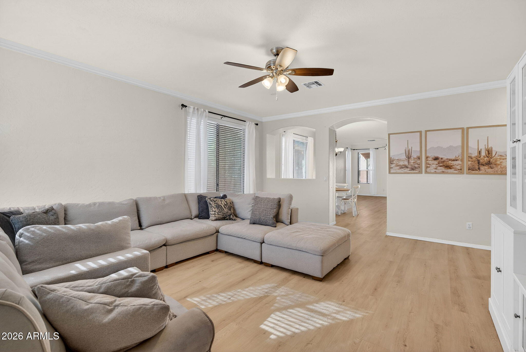 3234 East Lark Court Gilbert, AZ 85297 - Photo 4 of 29 5-web-or-mls-20-E Lark Ct