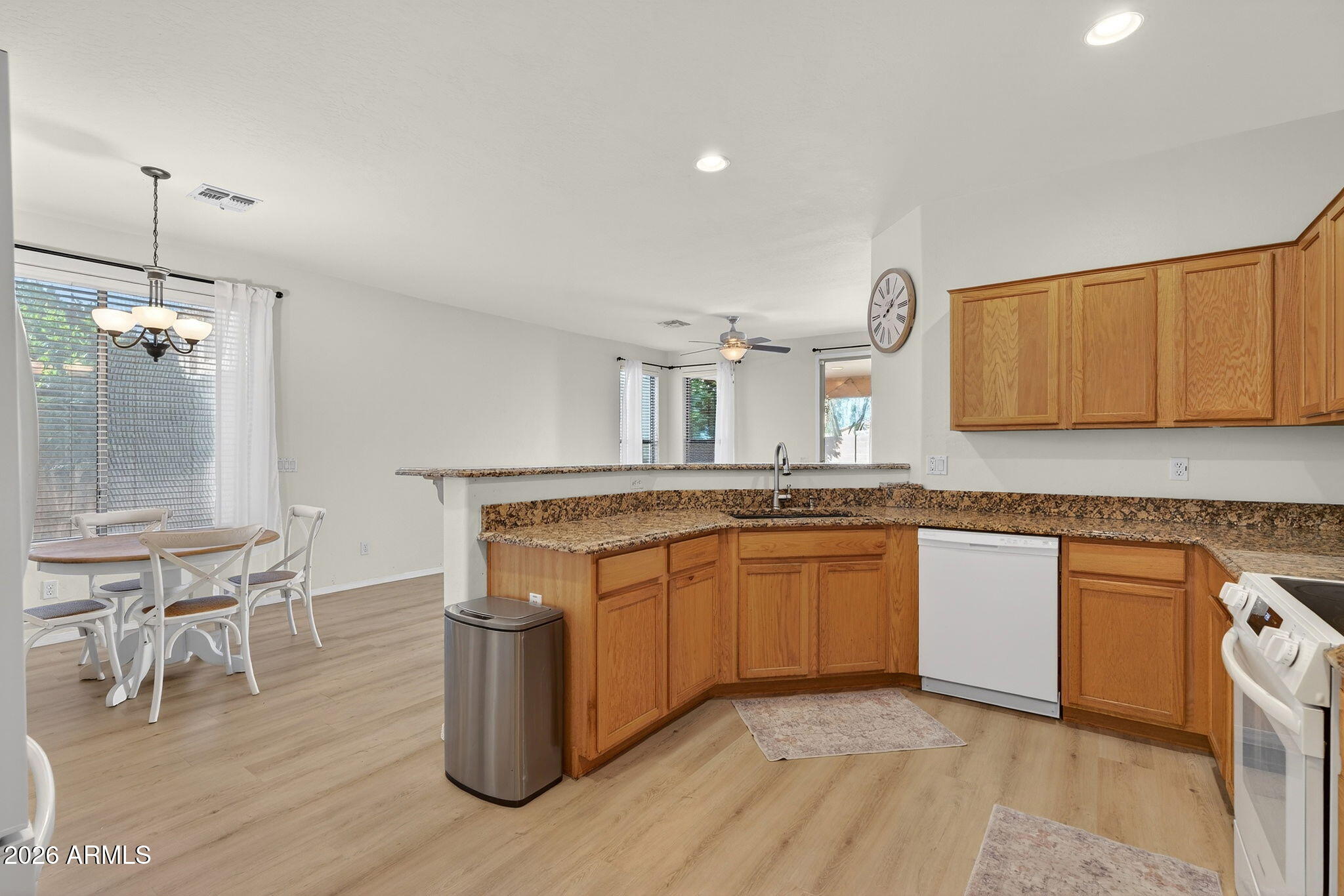 3234 East Lark Court Gilbert, AZ 85297 - Photo 6 of 29 7-web-or-mls-23-E Lark Ct