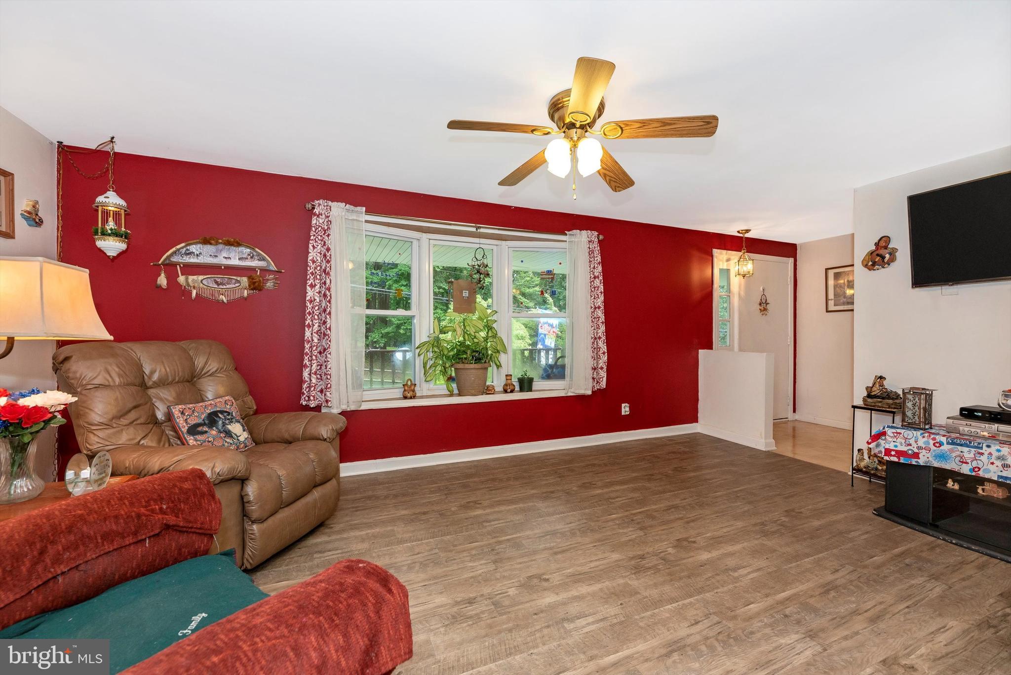 8434 Reno Monument Road Middletown, MD 21769 - Photo 11 of 44 Front Living Room