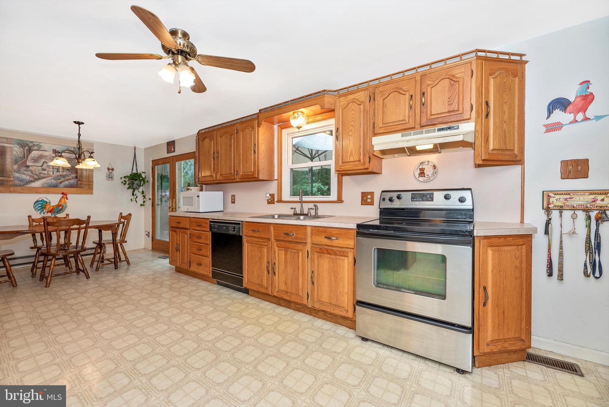 8434 Reno Monument Road Middletown, MD 21769 - Photo 6 of 44 Plenty of Prep Space