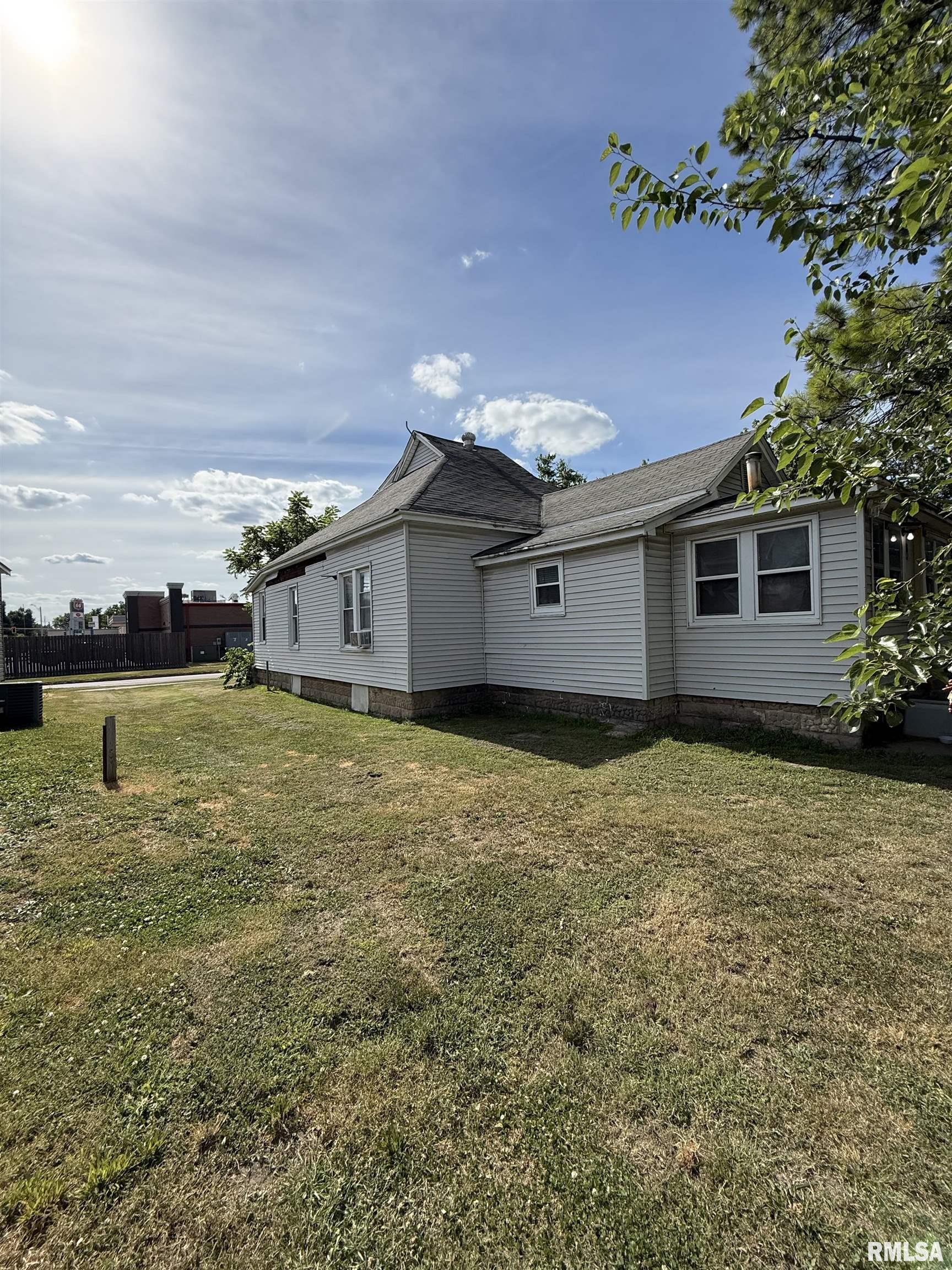 904 North 14th Street Herrin, IL 62948 - Photo 11 of 11