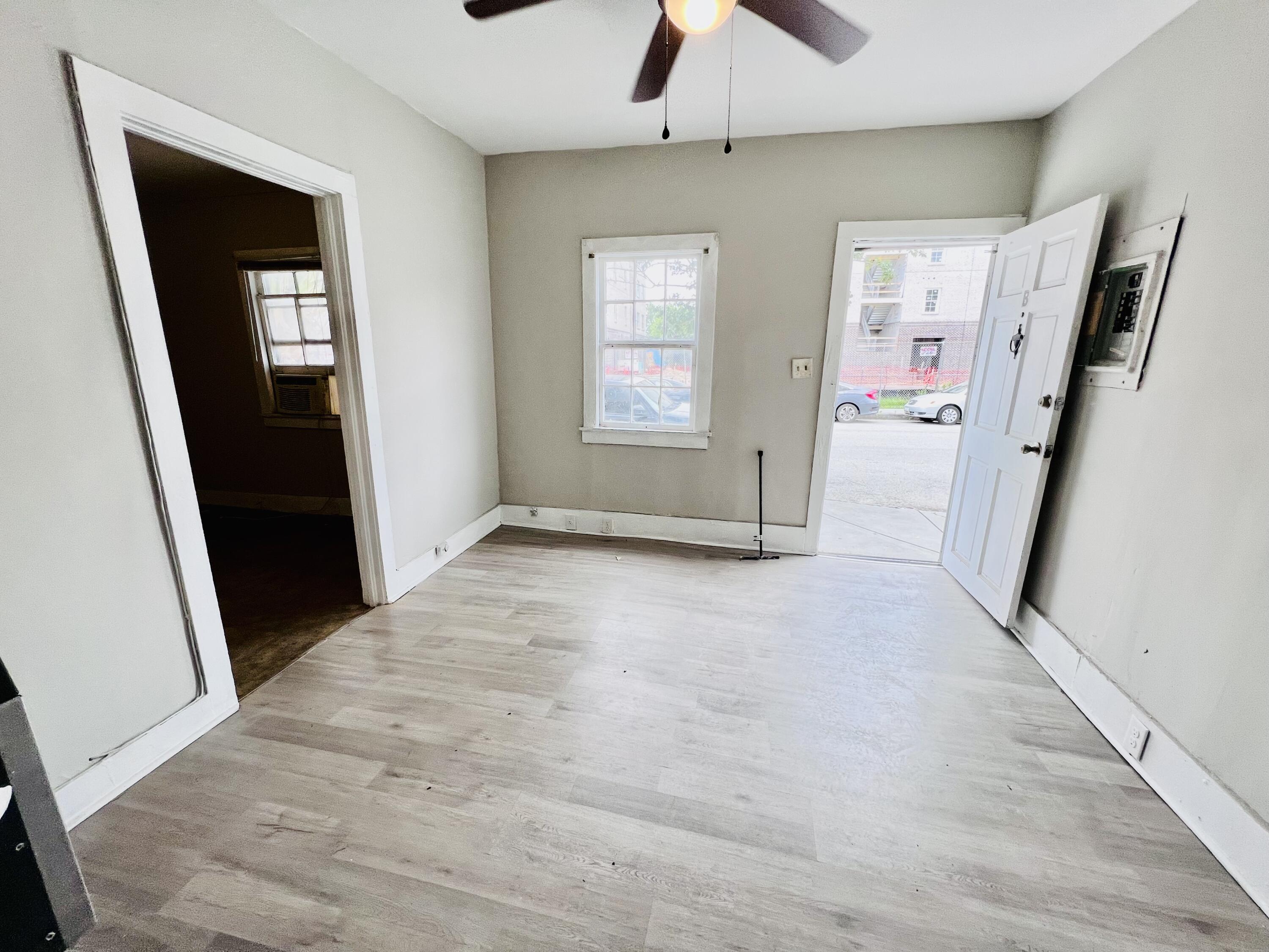 68 Lee Street, Unit A&B Charleston, SC 29403 - Photo 5 of 33 IMG_7621
