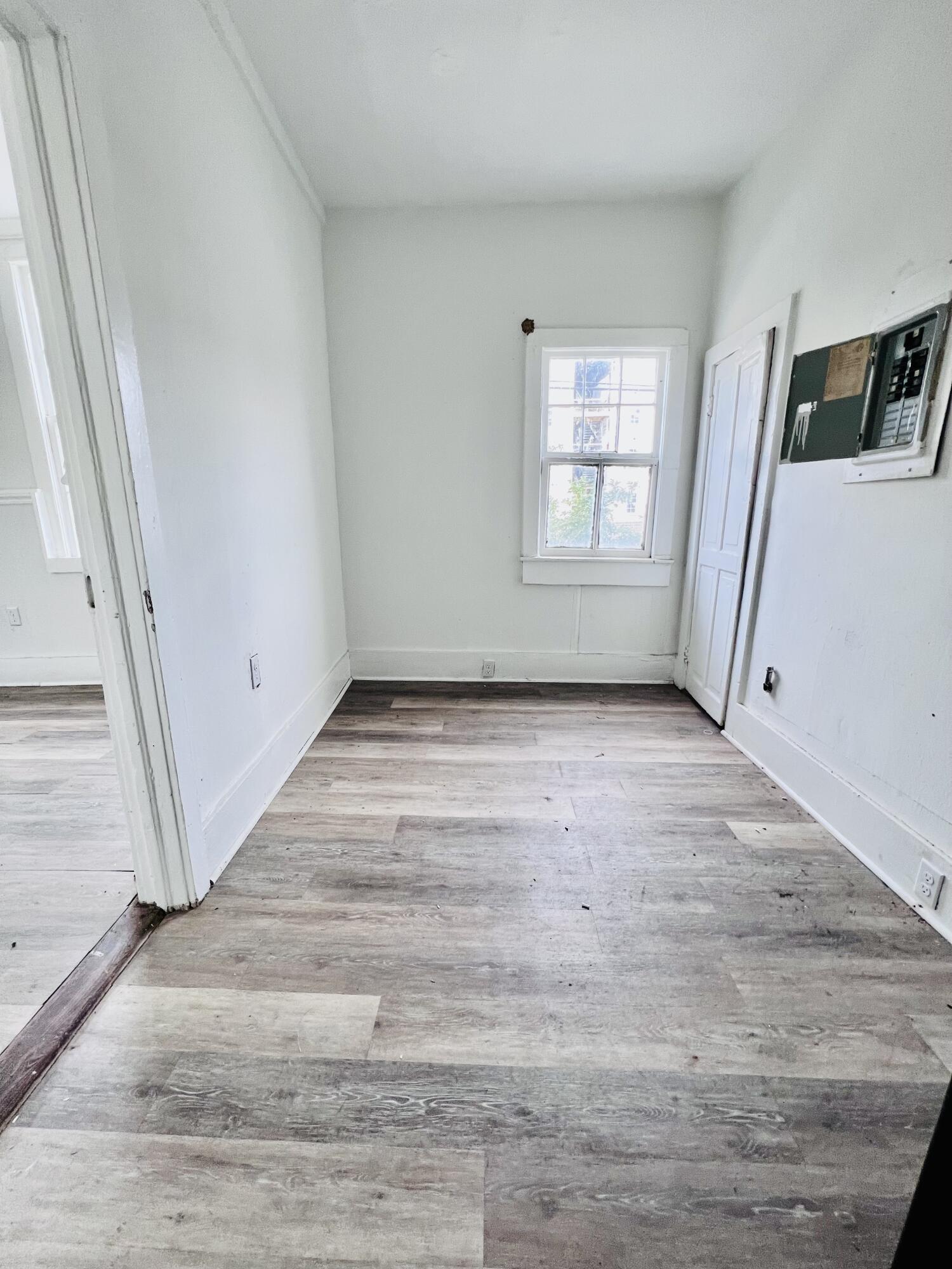 68 Lee Street, Unit A&B Charleston, SC 29403 - Photo 7 of 33 IMG_7599