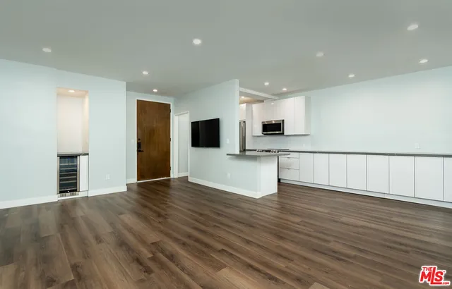 $549,900 | 1115 South Elm Drive, Unit 417, Los Angeles, CA 90035