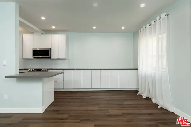 $549,900 | 1115 South Elm Drive, Unit 417, Los Angeles, CA 90035