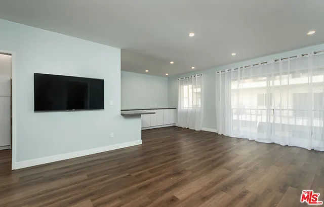 $549,900 | 1115 South Elm Drive, Unit 417, Los Angeles, CA 90035
