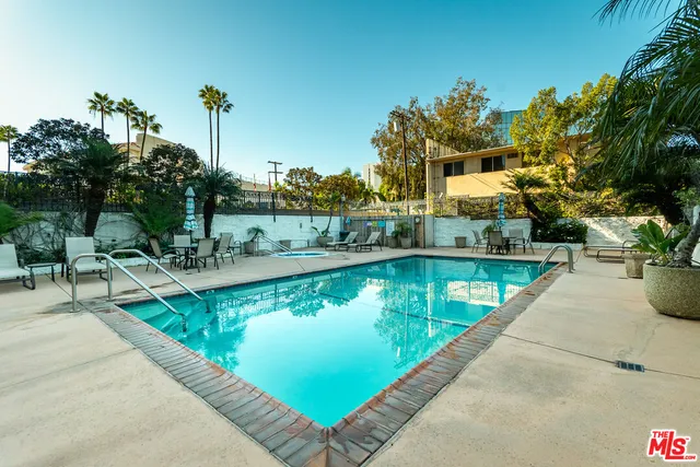 $549,900 | 1115 South Elm Drive, Unit 417, Los Angeles, CA 90035