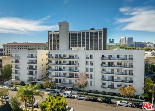 $549,900 | 1115 South Elm Drive, Unit 417, Los Angeles, CA 90035