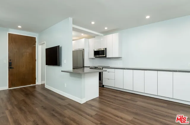 $549,900 | 1115 South Elm Drive, Unit 417, Los Angeles, CA 90035