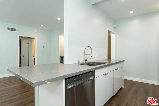 $549,900 | 1115 South Elm Drive, Unit 417, Los Angeles, CA 90035