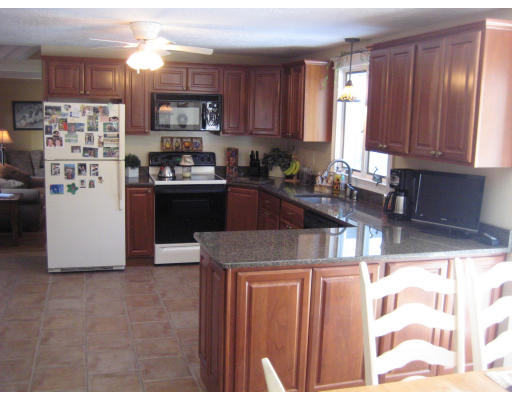 312 Old Farm Road Hanover, MA 02339 - Photo 3 of 12 Gallery Image 3
