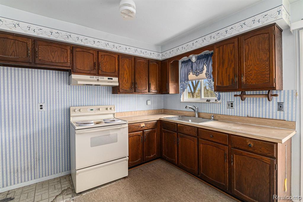 942 South Duck Lake Road Milford, MI 48381 - Photo 10 of 29 Gallery Image 10