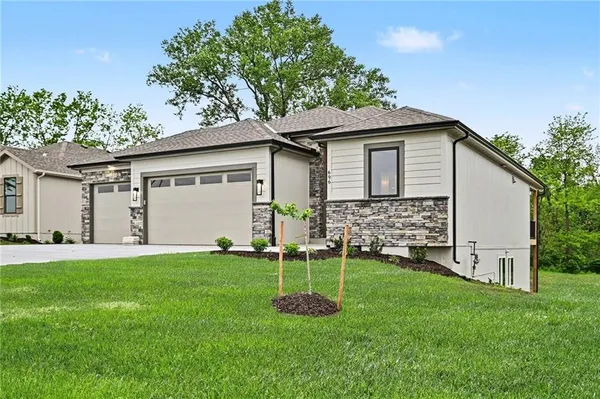 $465,500 | 696 Salem Road, Lawson, MO 64062