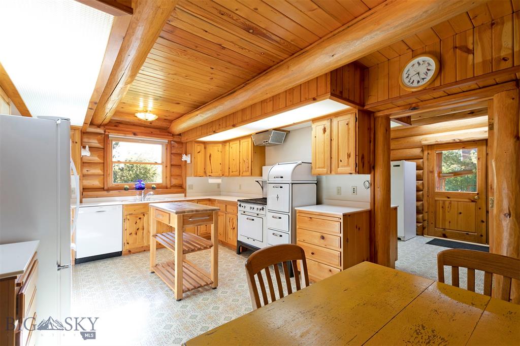 5600 Spring Mountain Road Florence, MT 59833 - Photo 14 of 40 Gallery Image 14