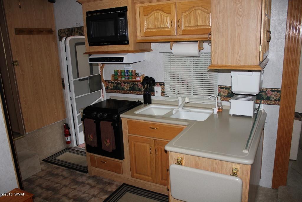 2221 Turtle Creek Road, Unit 182 Show Low, AZ 85901 - Photo 14 of 33